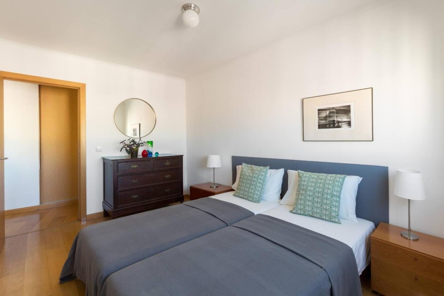 Ola Lisbon - Penha De Franca Appartement Buitenkant foto